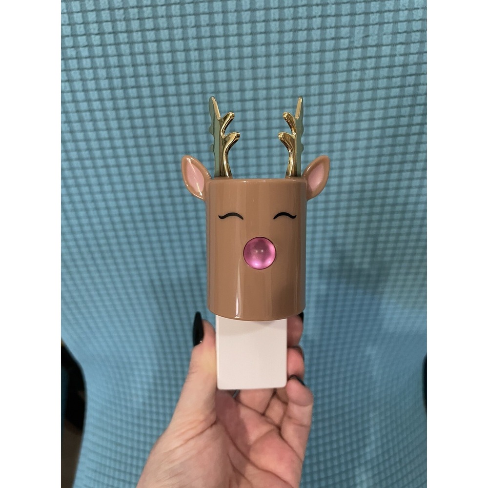 Bath And Body Works REINDEER CHRISTMAS Wallflower Plug In